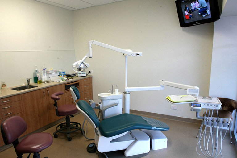 dentisthendersonclinic01 Smile Dental